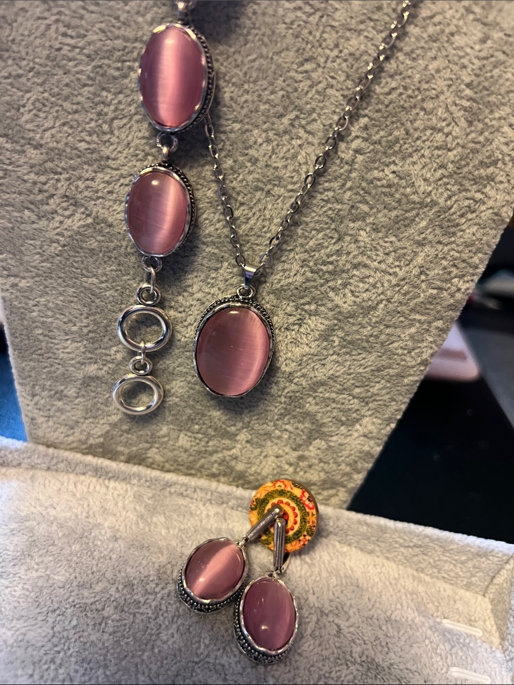 Silver-Tone Necklace, bracelet and Drop Earrings with Pink Oval cat eye Stones